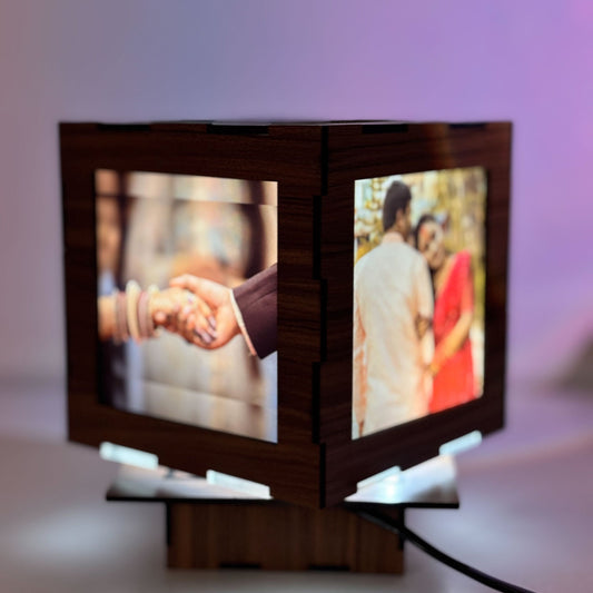 REVOLVING PHOTO LAMP