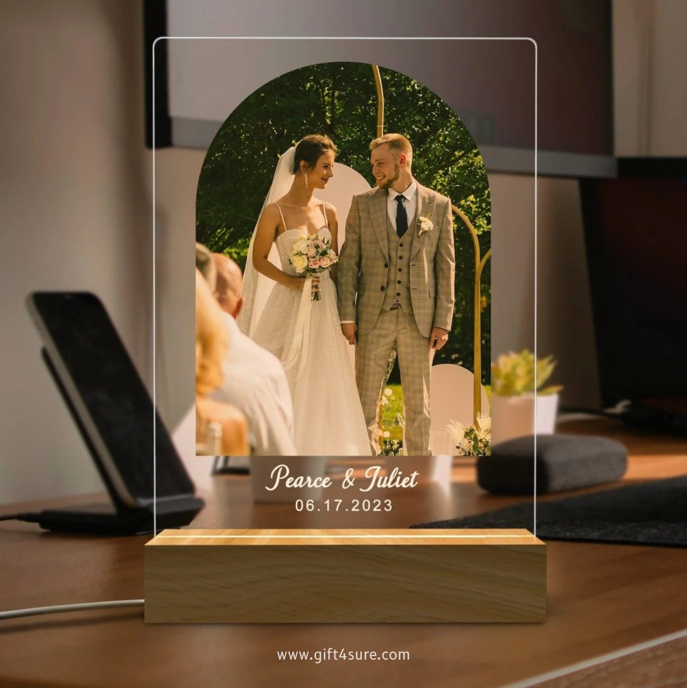 WEDDING SPECIAL ACRYLIC LED LAMP