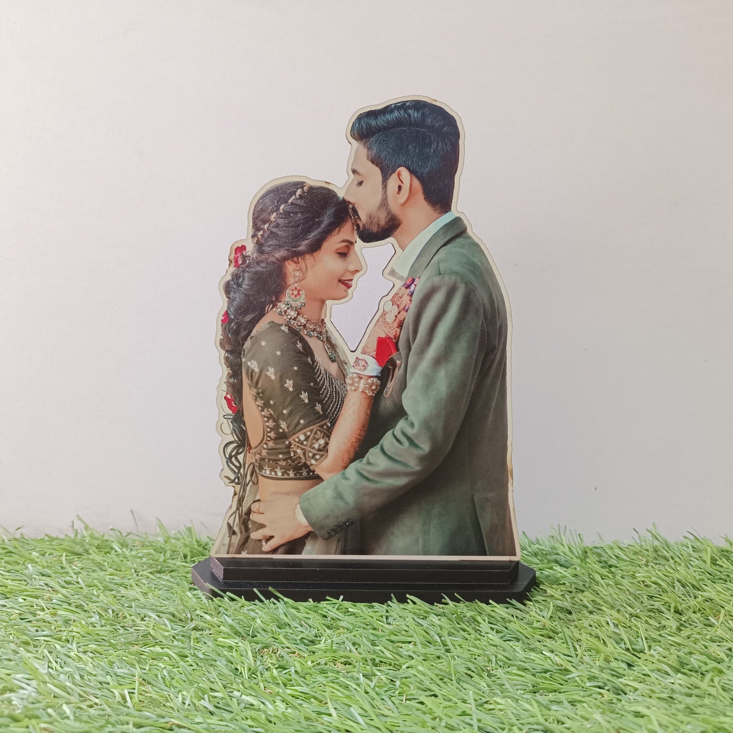 CUSTOMISED PHOTO STANDY
