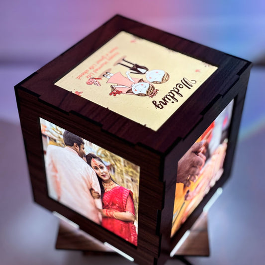 REVOLVING PHOTO LAMP
