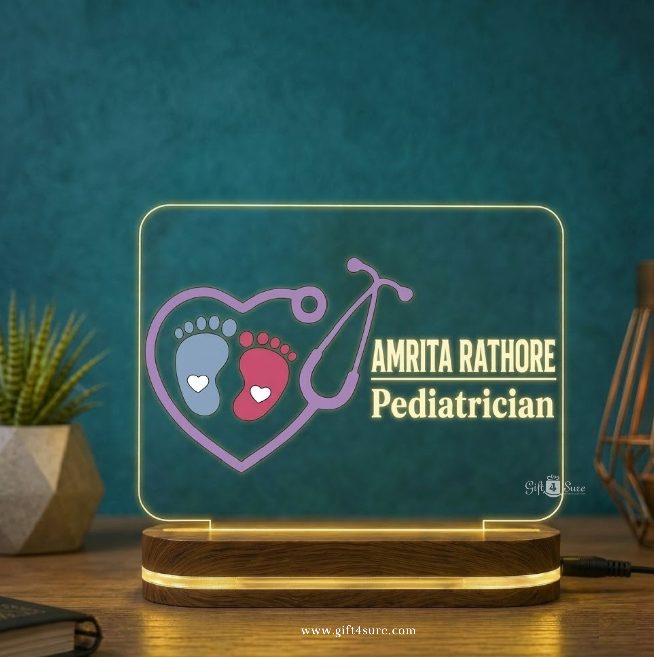 PEDIATRICIAN DOCTOR ACRYLIC LED LAMP (MULTICOLOR)